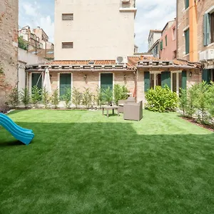 Corte Dei Santi Apartment